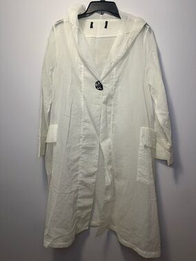 Lightweight White Hooded Button-Front Long Duster Sheet Jacket